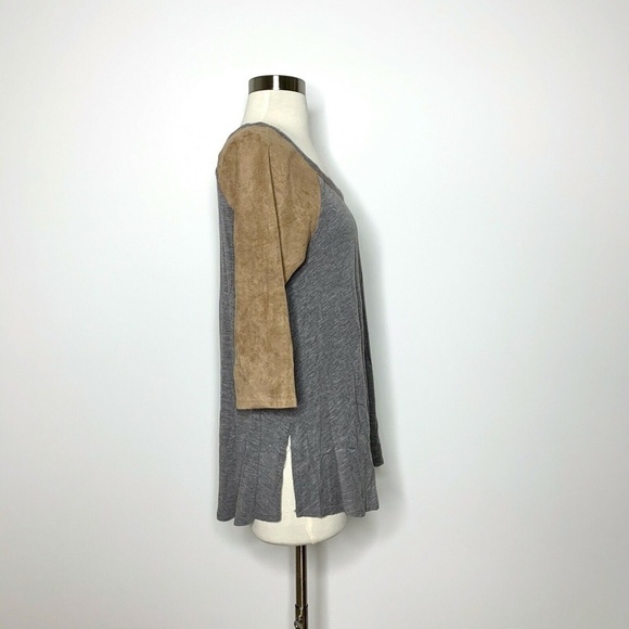 Chloe K Top Suede Sleeves Gray Tan - Picture 4 of 7